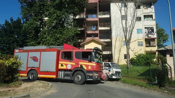 組屋單位失火燒燬廚房