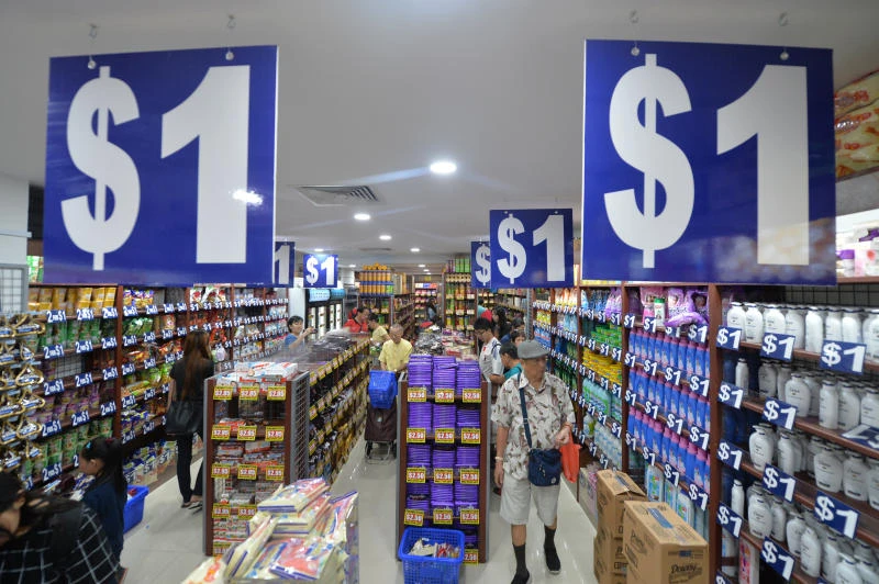 成本居高不下，漲價卻讓顧客不滿　廉價商品店進退兩難