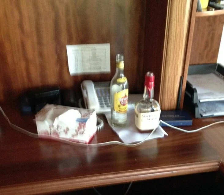 控訴遭強尼戴普「酒瓶性侵」　安珀赫德庭上痛哭