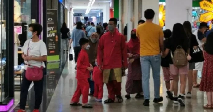 連假現報復性購物　供應鏈問題與消費欲所致