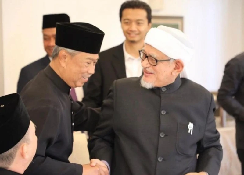 慕尤丁：扎希曾出示大量文件  請求擺平其刑事案