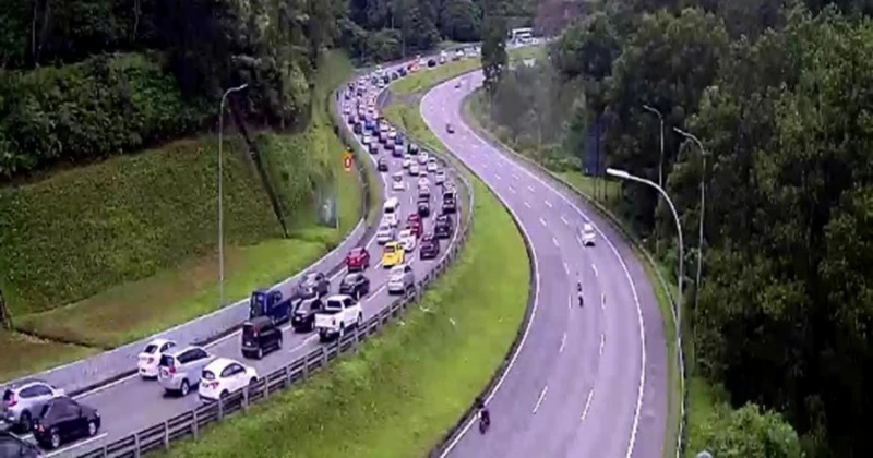 連假結束遊子回城　各大道今早9時開始塞車