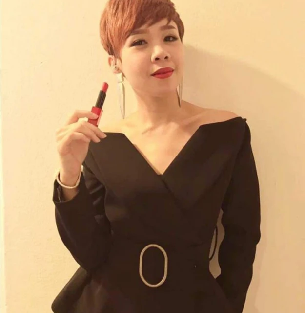 歌手丈夫墜網賣騙局　名種榴槤沒買到.....RM9860卻被盜