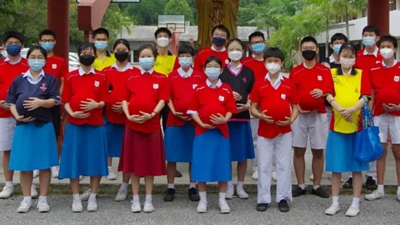 學校教誨母愛偉大 馬國學生借活動體驗懷孕艱辛