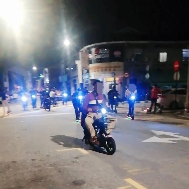 又有人危險騎滑板 商家怒轟「要沈可婷案件重演？」