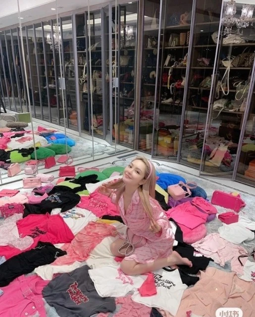 周揚青巨型衣帽間設計奢華　網民高呼：比我房子還大！