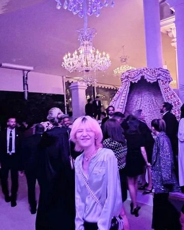 G-Dragon回歸首露面　「頰凹腿細」惹粉絲憂心：太瘦了