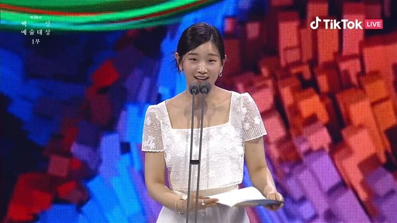 朴寶劍退伍回歸狀態佳　樸素丹抗癌後首露面曝現況