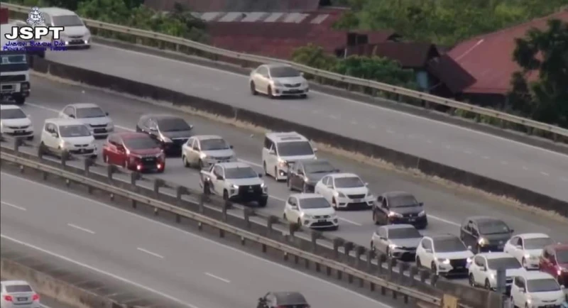 車輛違規濫用緊急車道　警無人機監察逐個捉