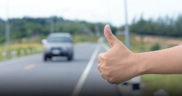 13歲少年搭女鄰居順風車 目的地是附近卻被載到外地