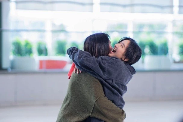 「一代女神」柏安妮寶刀未老　與女兒溜冰技巧一流！