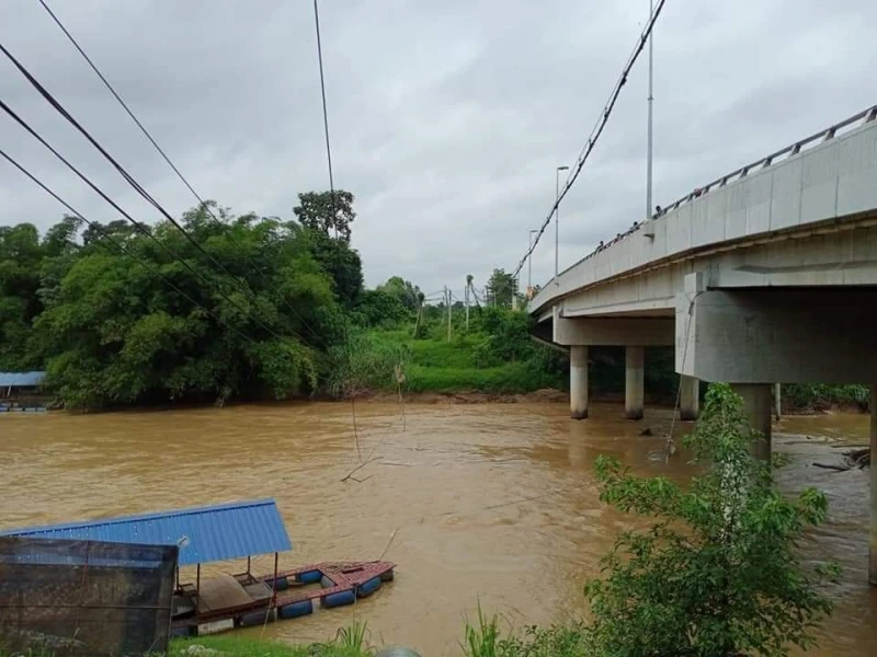 淡馬魯一男子疑躍橋自盡　消拯員至今搜尋無果