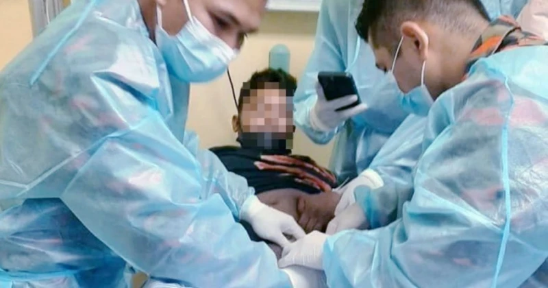 將戒指套在生殖器上卡死　大馬羅興亞男向醫院求助