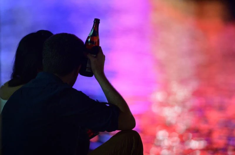 國大擬采更嚴格措施來阻止學生在宿舍酒後亂性，能有效嗎？