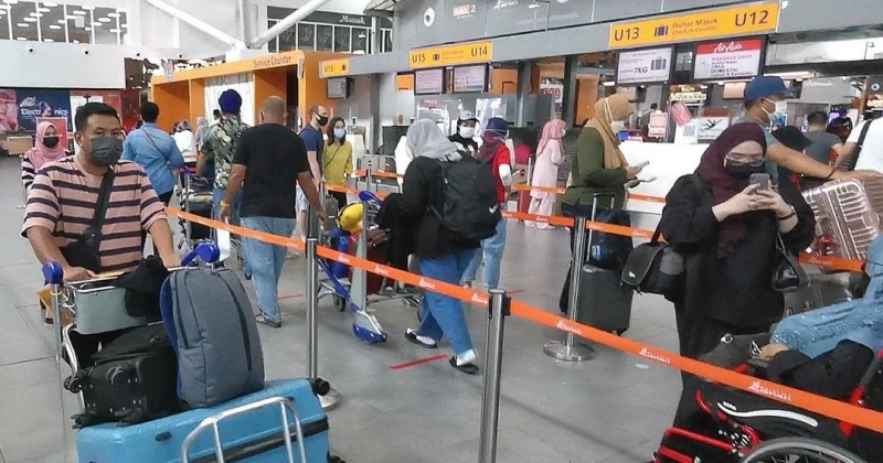 亞航周日國內航班二度展延　乘客：周一早晨才抵家妻上班遲到