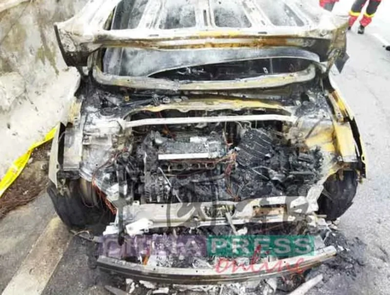 馬國雲頂汽車斜坡上起火倒退 駕車人士急忙「讓路」