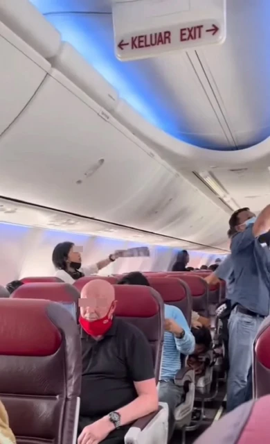 航班延誤機艙無空調 馬航為技術問題致歉