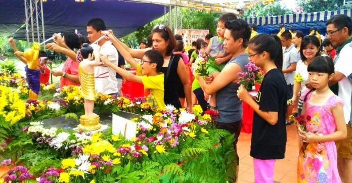 斗湖普照寺本周日 舉辦衛塞節浴佛義賣會