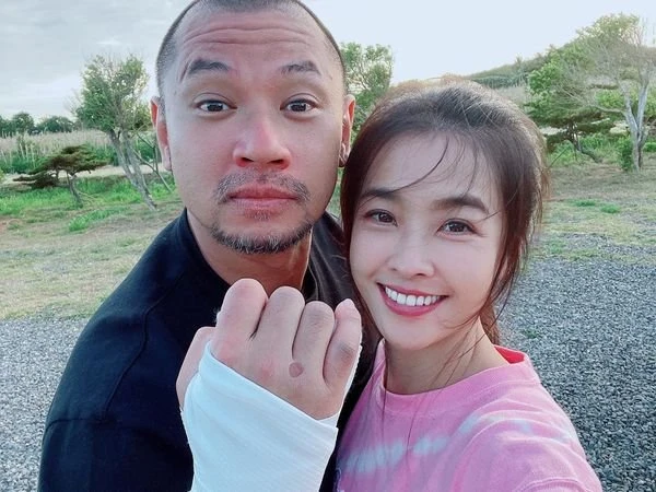 金剛小嫻官宣分手！　直播淚揭情變原因