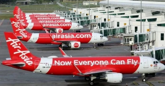 亞航航班延誤因飛機數量比疫情前少57.9% 貿消部長冀接下來假日情況不重演