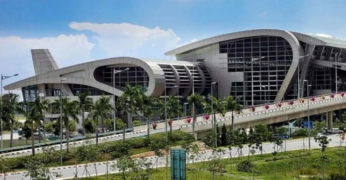 創疫情來最高記錄! 連假讓亞庇機場單日乘客量爆增