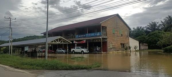 丹南低洼區豪雨成災 金馬旺水深2米