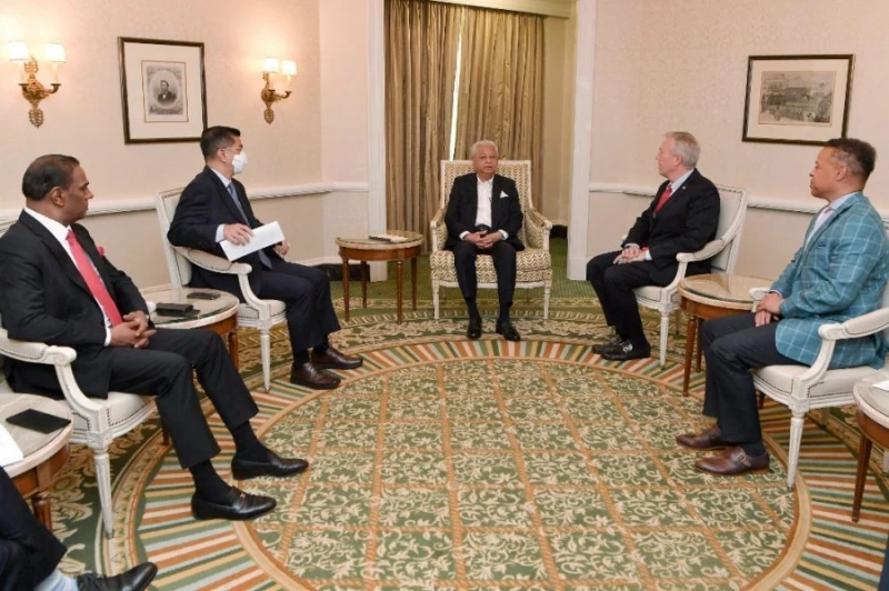 首相獻議特斯拉 來馬生產電動車