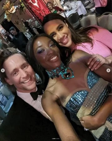 「洛基」湯希德斯頓訂婚了！　親口證實：非常感謝