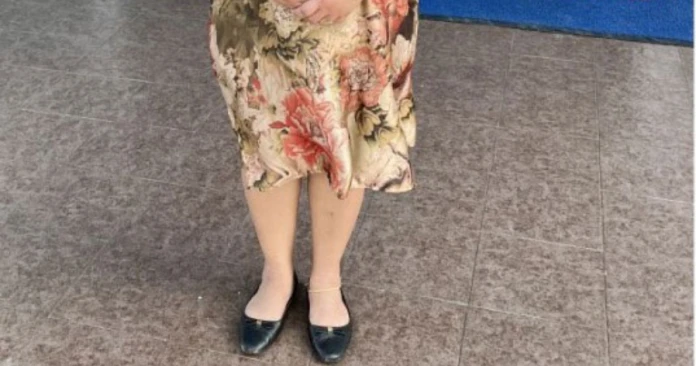 女穿過膝裙仍禁入政府大廈 保安員被斥濫用職權