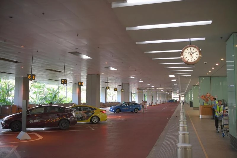 樟宜機場上調德士附加費　試圖吸引德士司機前去載客