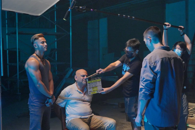 《The Assistant》挨4刀被列18禁　鄭建國無懼迎戰湯告魯斯