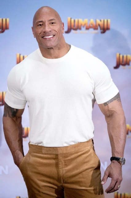 傳迪士尼《阿拉丁2》換掉韋爾史密夫　巨石強森成精靈人選！