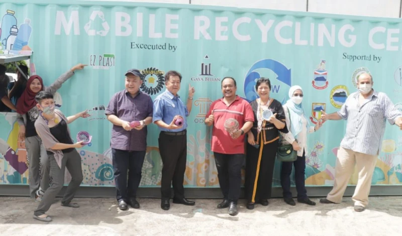 水瓶飯盒別丟！MRC流動再循環中心 收購廢塑膠品再生