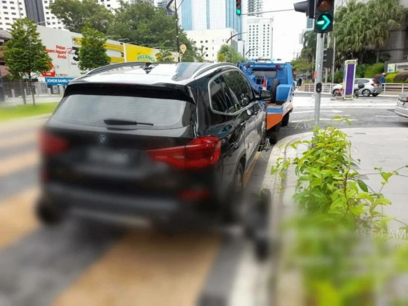 新山市政局取締違規停車 違規車輛被拖吊