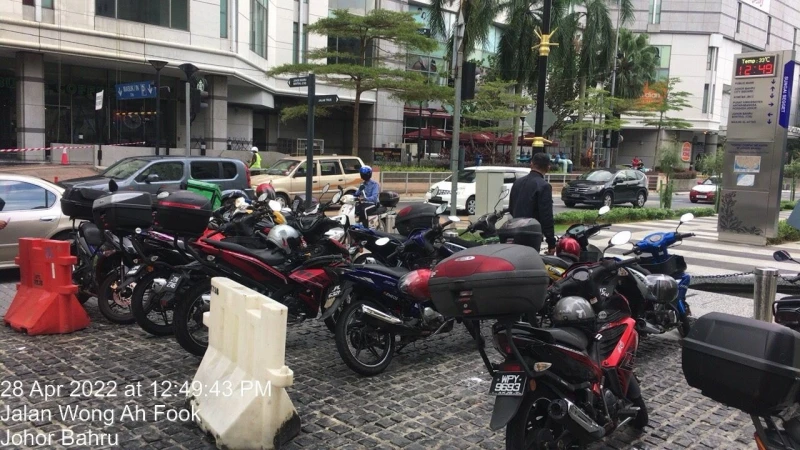 新山市政局取締違規停車　違規車輛被拖吊