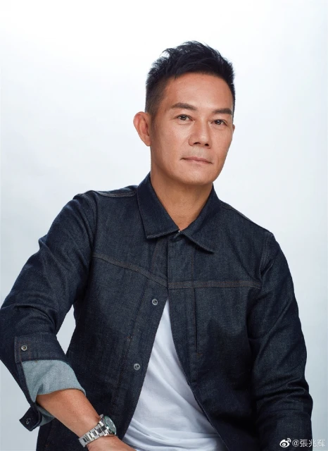 王馨平奔喪回港一下機即確診　張兆輝留言關心被網民指責