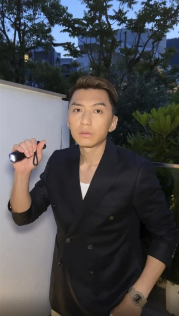 袁偉豪疑畫深邃眼線　網民笑：以為是馮春美