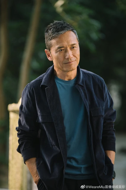 溫哥華茶聚被野生捕獲　63歲苗僑偉發福仍帥氣有型