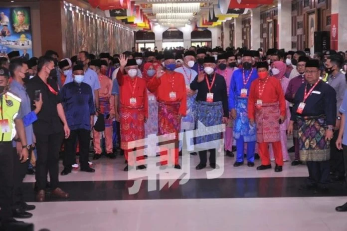 巫統今午召開特大　擬推遲黨選至大選後舉行