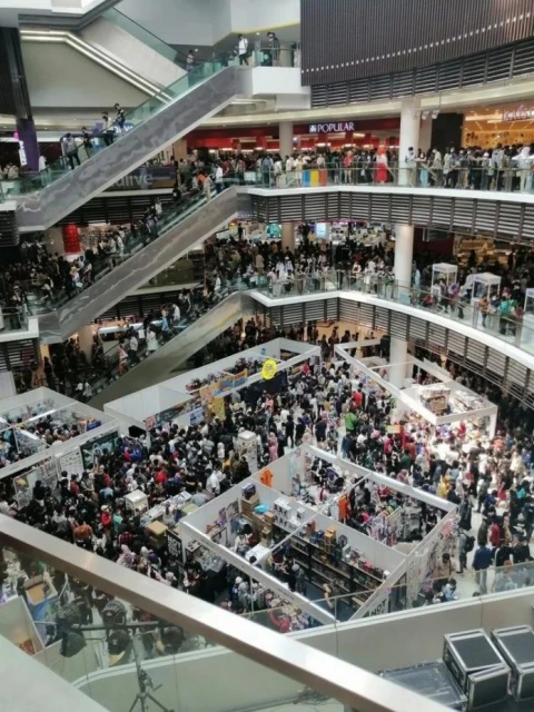 「回來了,全部回來了!」隆雪商場因動漫展、寵物展塞滿人