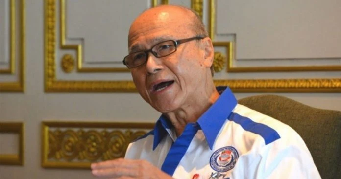 政府部門衣裝要求引爭議 李霖泰:可提醒但不應將民眾拒門外