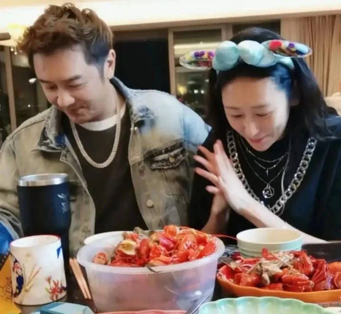 直播言論頻惹議  陳浩民夫妻「吃小龍蝦只吸中間味道」遭批浪費