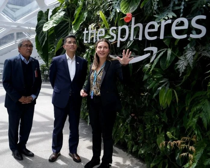 亞馬遜網絡服務公司來馬建數據中心 阿茲敏:加速科技轉型進程