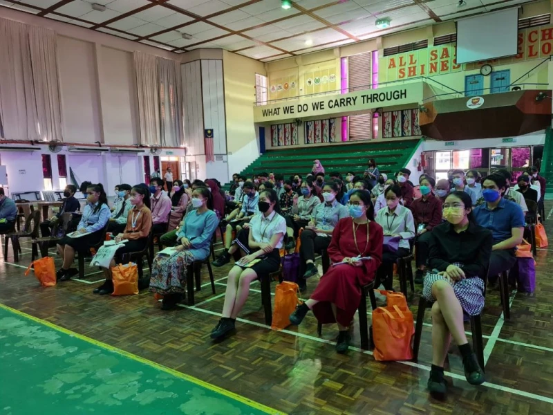 啓德行獎學金講座會 諸聖拉薩中六生線上參加