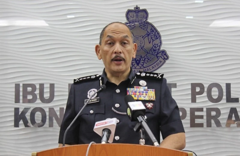 14男女登山脈　6旬華裔男暴斃山上