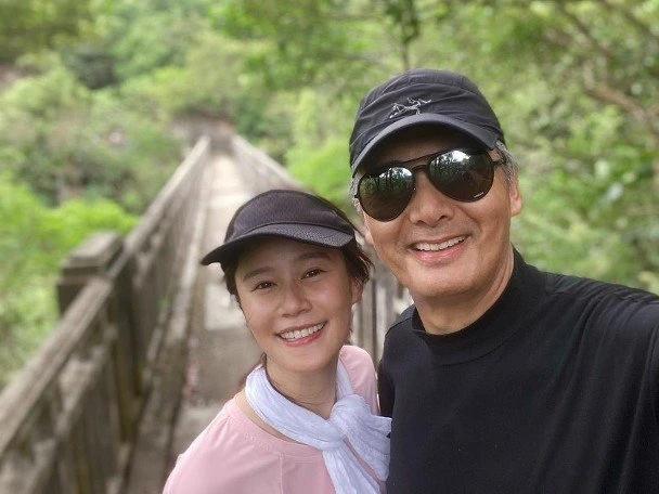 周潤發67歲生日　黃翠如曬合照送祝福