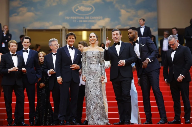 湯告魯斯登坎城影展接受榮耀　霸氣稱：《壯志凌雲2》絕不做網絡首映