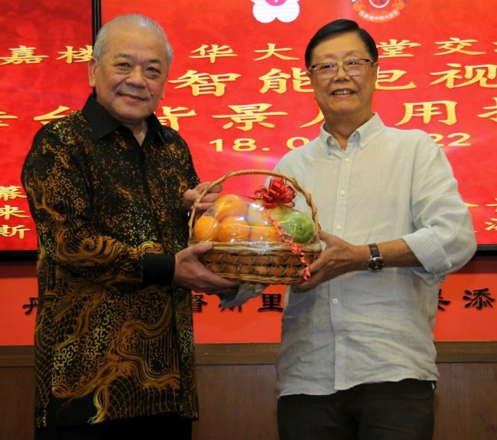 吳添泉：國家面對艱巨挑戰 華總華堂應反映民情