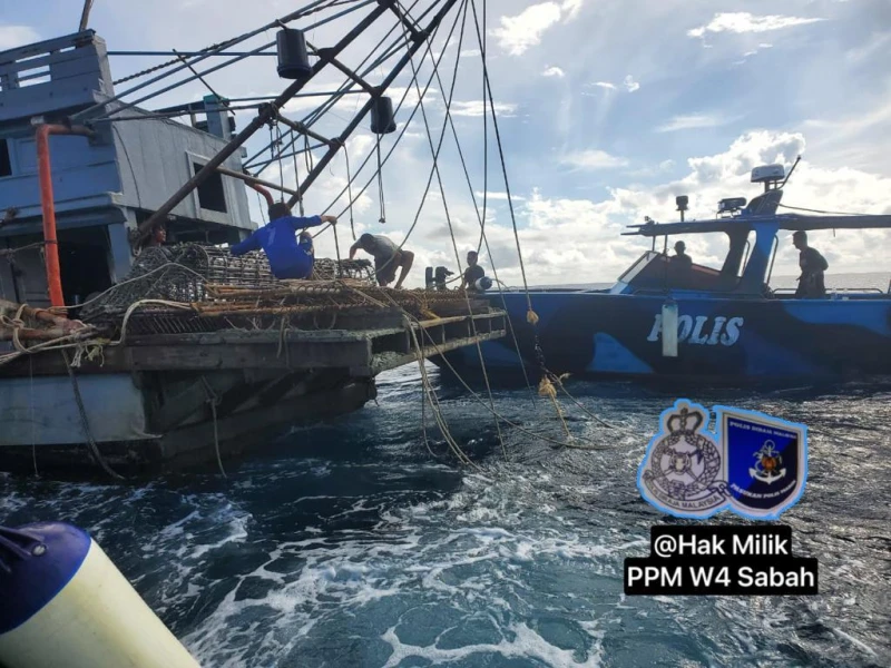 2艘越南漁船非法闖入捕撈 被沙巴水警扣查11人落網