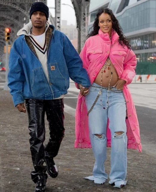 「最辣孕婦」蕾哈娜被爆低調生子　傳與男友已秘婚